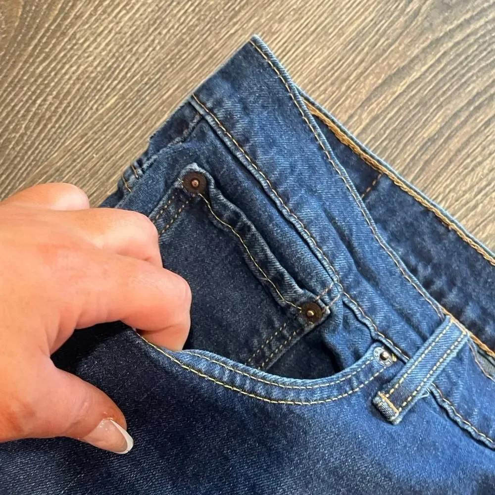 Levis Signature Straight Jeans Mid Rise Whisker Denim Dark Wash Blue Size 40x32